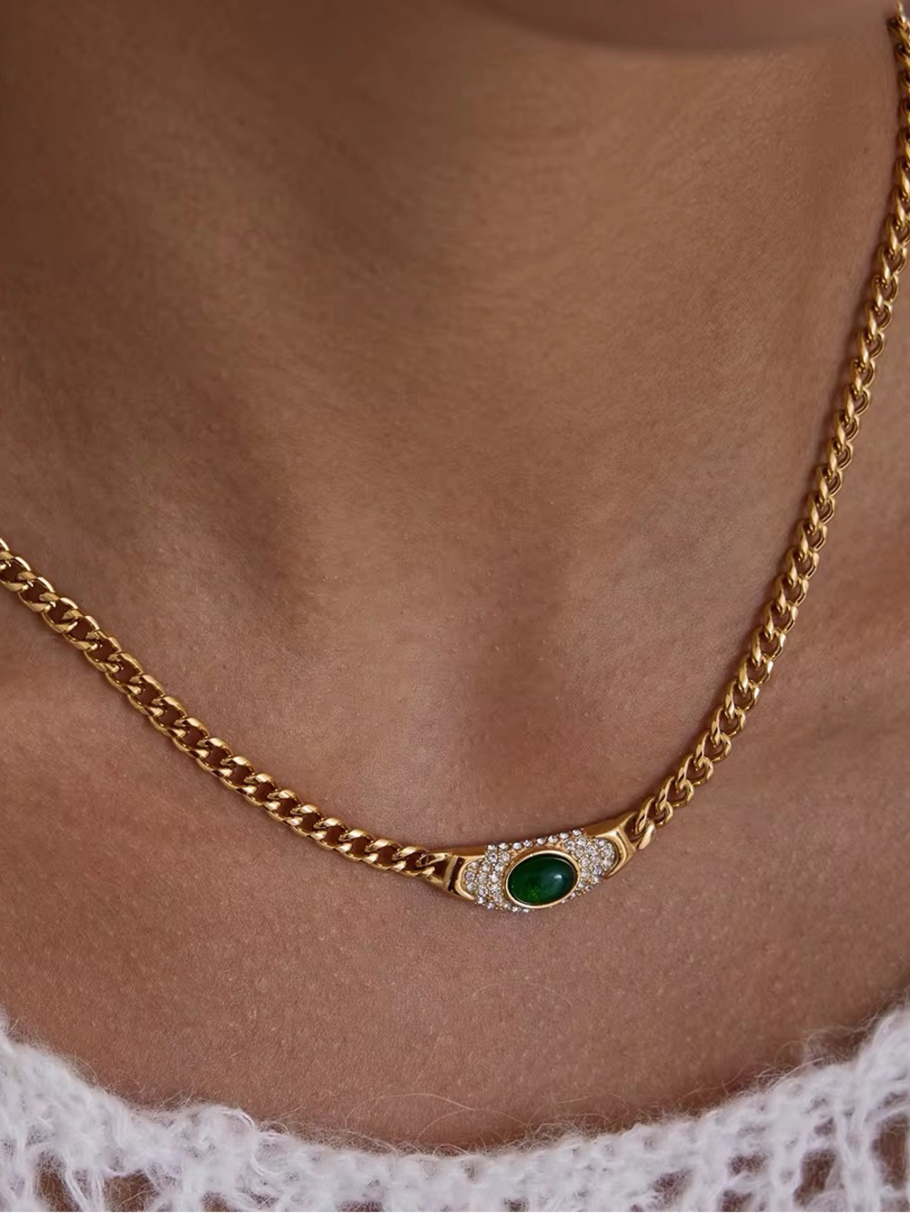 18K Gold Plated Green Stone & Cubic Zirconia Pendant Necklace - Picture 4 of 9